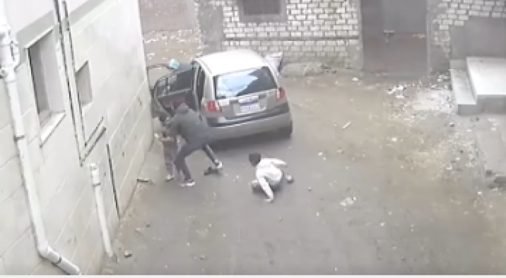 شاهد بالصور... لحظة اأختطاف طفل كفر الشيخ