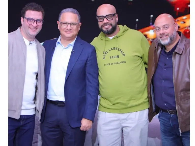 سهرة للضحك مع نجوم الكوميديا ضمن برنامج ” يحدث فى مصر” مع شريف عامر ” الليلة”