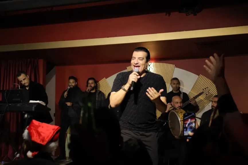 ب 3 حفلات..إيهاب توفيق يشعل حفلات رأس السنة بأغانيه الرومانسية