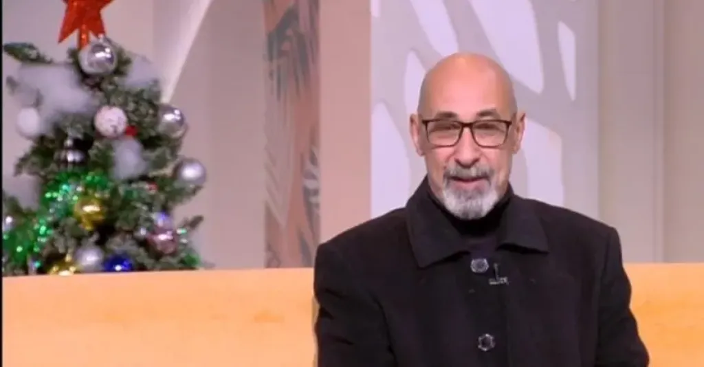 قبل التمثيل ..إسماعيل شرف يحكى قصة احترافه الكروى ضاعت بين الزمالك والسفر إلى أوروبا