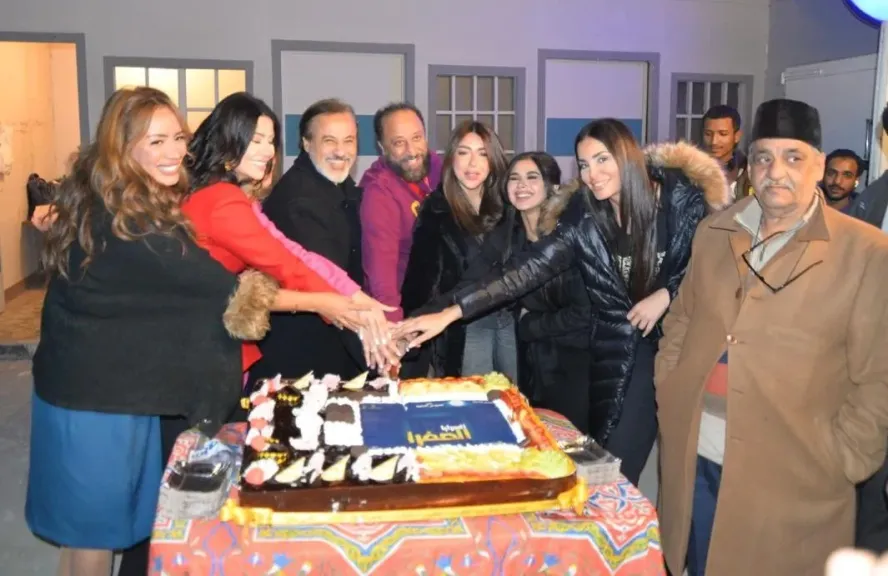 صناع ”السرايا الصفرا ” يحتفلون ببداية تصوير المسلسل استعدادا لرمضان 2026