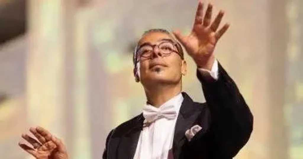 نادر عباسى ..يقود” أوركسترا القاهرة السيمفوني” على المسرح الكبير