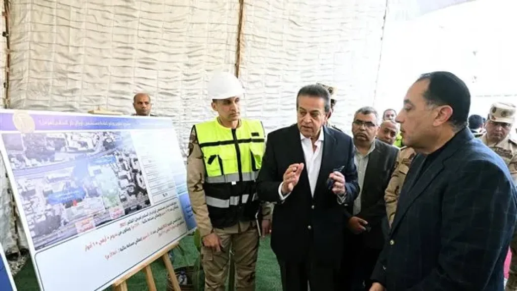 رئيس الوزراء يتفقد مستشفى أورام دار السلام ومبناها الجديد