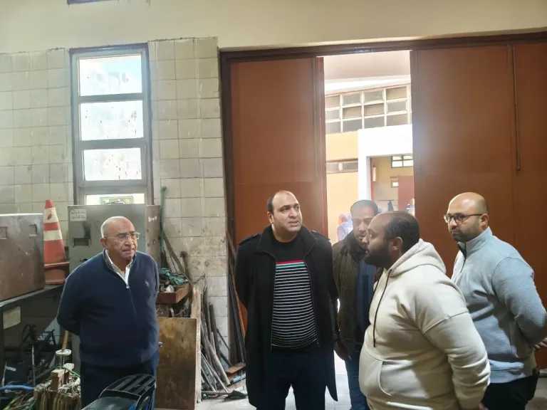 رئيس مياه الشرب بالجيزة يتابع رفع كفاءة محطة رفع صرف صحي منشأة البكارى ويتفقد عددا من المواقع