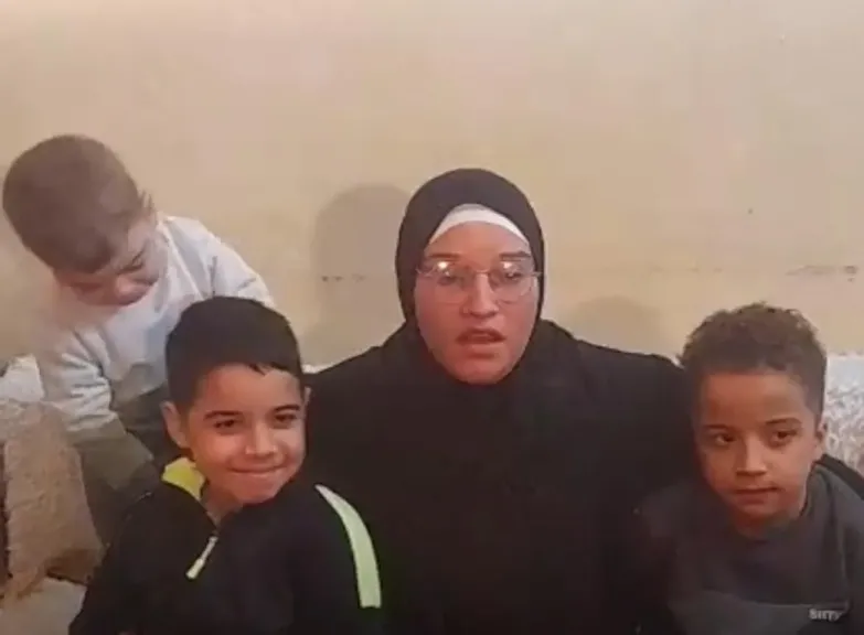 ”قلب أم ينزف ألما”..مأساة ثلاثة أطفال مصابين بمرض ”دوشين” النادر  والأم تستغيث بوزارة التضامن لإنقاذ حياتهم