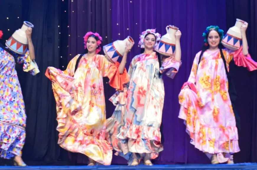 عروض فرقة رضا للفنون الشعبية تتواصل بنجاح على مسرح ”البالون ” كل ثلاثاء