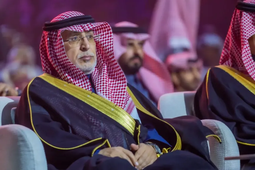 وزير الإعلام السعودى ..يشهد تتويج الفائز بلقب ”شاعر الراية ” في موسمه الرابع