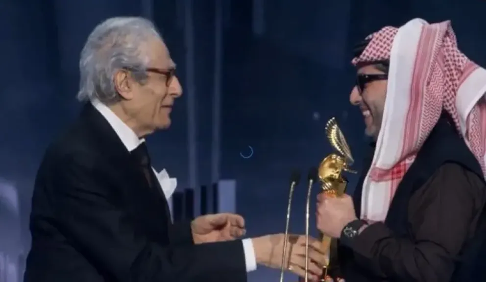 الدكتور محمد عبد الله..يثمن مبادرة تركي آل الشيخ ويشيد بتكريمه لفاروق حسني