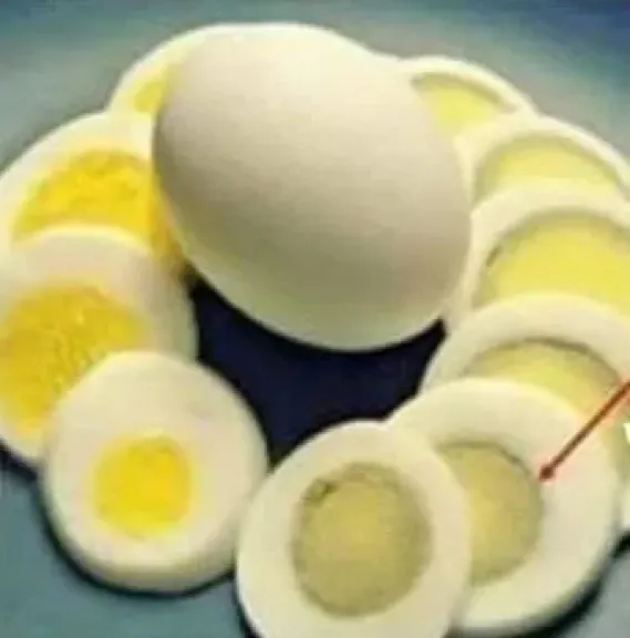 لماذا لا يجب سلق البيض لمدة أكثر من 15  دقيقة؟