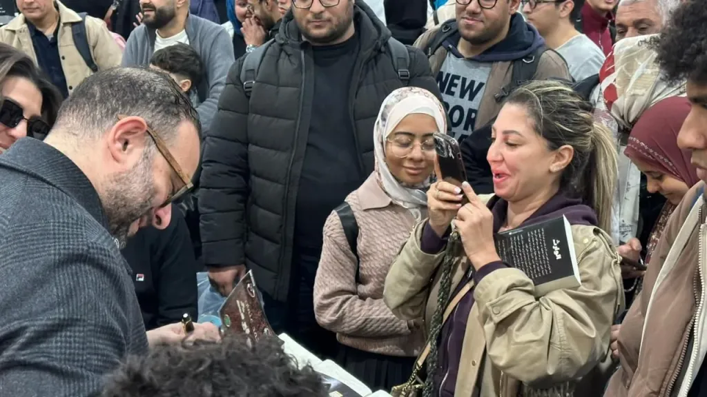 أحمد عثمان..يحقق حضورًا استثنائيًا بتوقيع «الوارث»