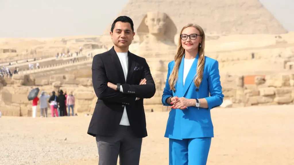 القناة الأولى وروسيا اليوم يحاوران رائد فضاء فى المحطة الدولية