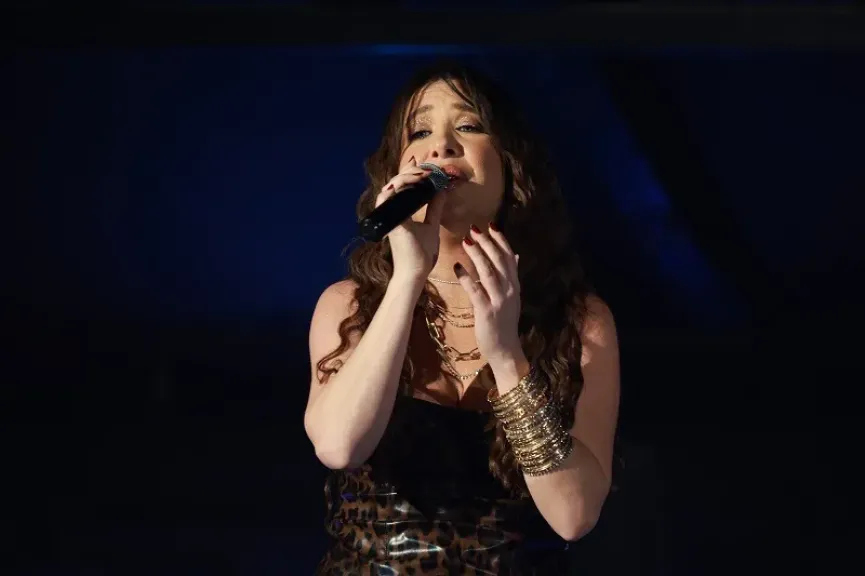 المطربة اللبنانية سابين..تتألق فى حفل كامل العدد بالزمالك