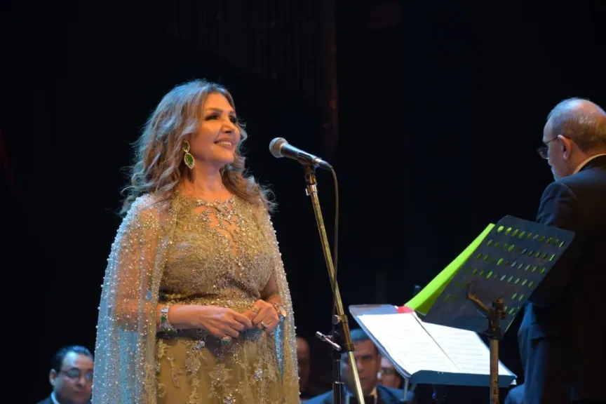 مدحت صالح ..بين الرومانسية والطرب فى عيد الحب و”نادية مصطفى ” بغنائيات ذهبية فى الأسكندرية