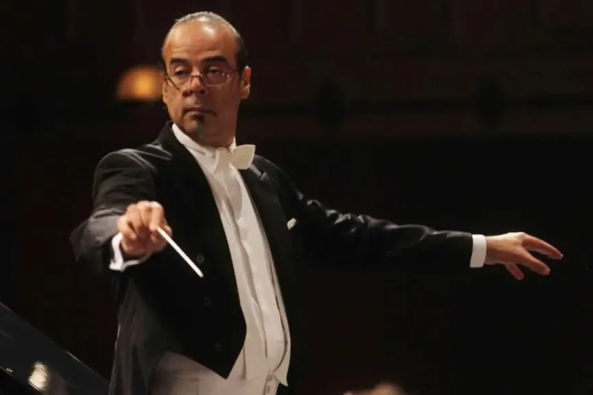 عباسي..يقود أوركسترا الأوبرا فى ليلتين لعيد الحب على المسرح الكبير