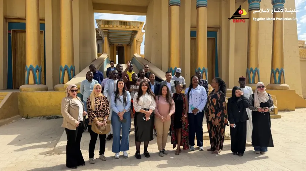 وفد الصحفيين الأفارقة يزور مدينة الإنتاج الإعلامي