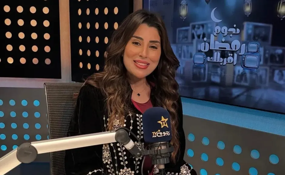 أيتن عامر..ل ”نجوم إف إم ”: يوجد كيمياء بينى وببن ياسر جلال غير عادية فى ”كلهم بيحبوا مودى ”