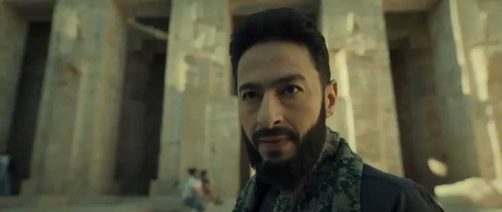 حمادة هلال..فى ورطة بعدما فقد الحجر الثانى من لوح الزمرد