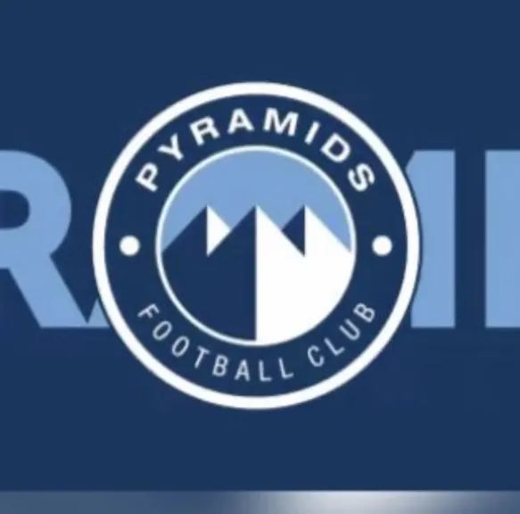 بيراميدز يعترض رسميًا على تعيين عبد العزيز السيد.. حكمًا لتقنية الفيديو أمام غزل المحلة