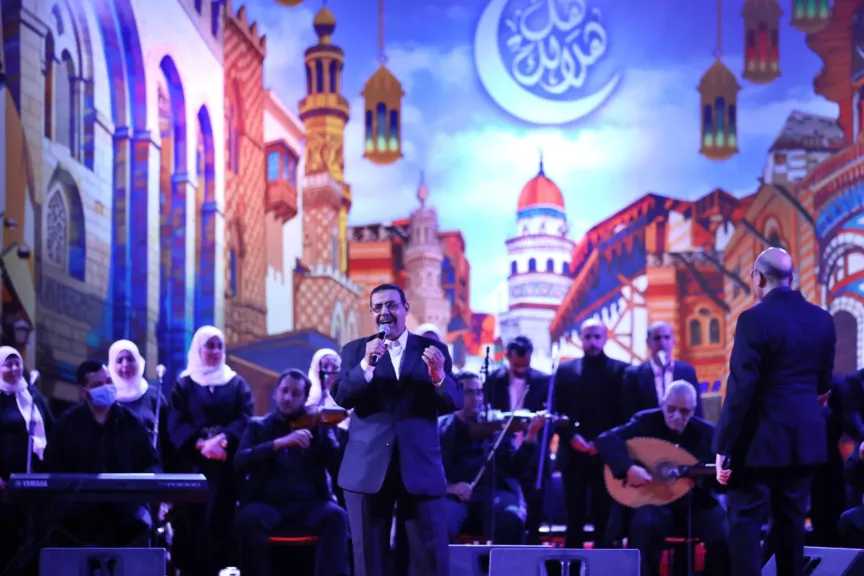 «المديح النبوي» يضىء ساحة الهناجر فى الليلة الثانية عشرة لـ «هل هلالك 10»