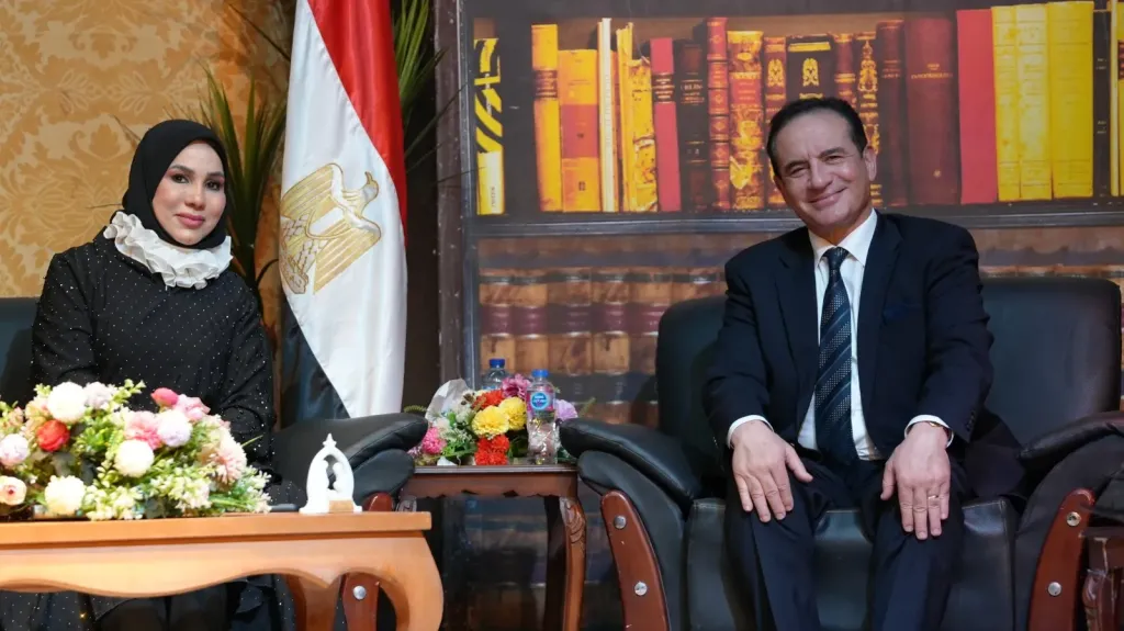 الفنان محمد ثروت: هذه الفترة تحتاج منا المزيد من التضافر والتلاحم