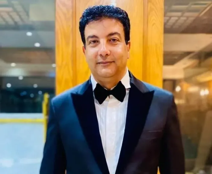 السيناريست وليد يوسف..ينشر مشهدا من مسلسل ”مصطفى محمود”