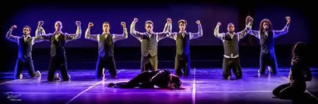 عرض ”أعمق مايبدو على السطح ” على مسرح الجمهورية