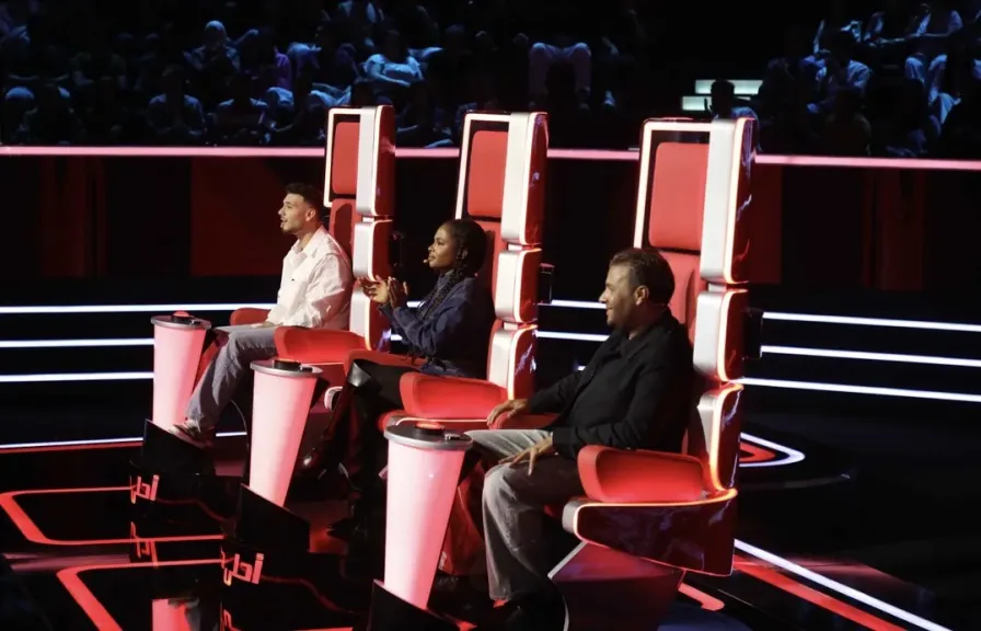 منافسات  بين الأصوات اليافعة في برنامج ”The ”Voice Kids