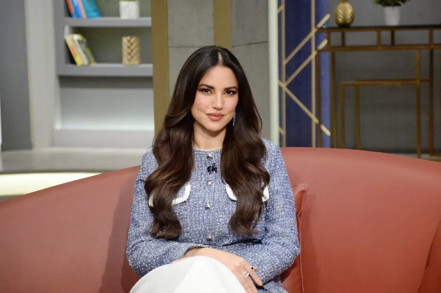 درة ..ضيفة عمرو الليثي في ”واحد من الناس”