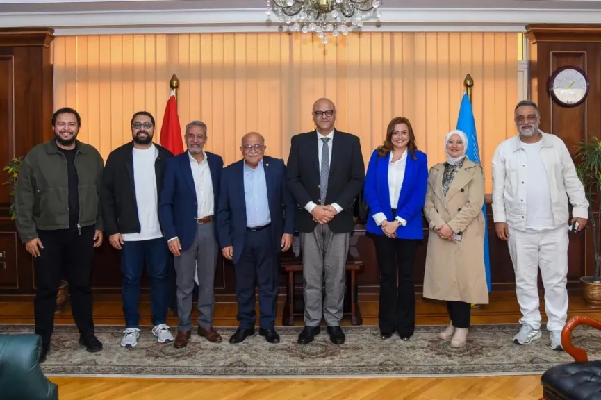 محافظ الإسكندرية يدعم ”مهرجان الإسكندرية للفيلم القصير” ويشيد بإدارته