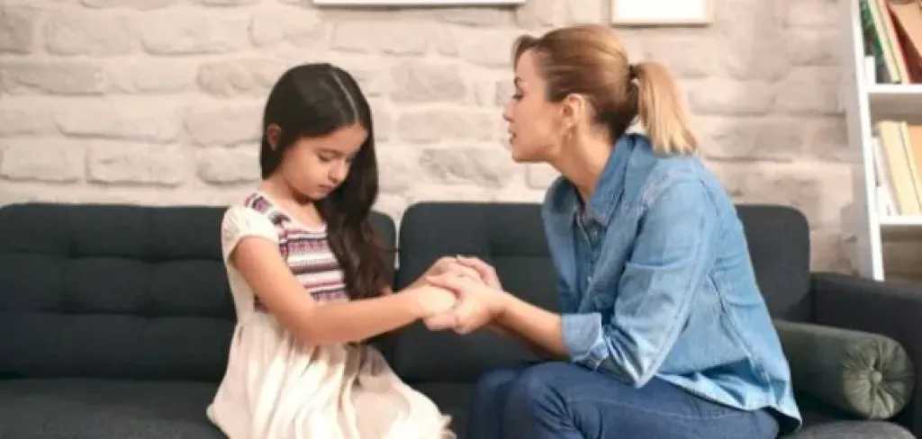 التنمر داخل المنزل مزمن   كلمات الاهل.. حجر بناء أم شرخ وكسر