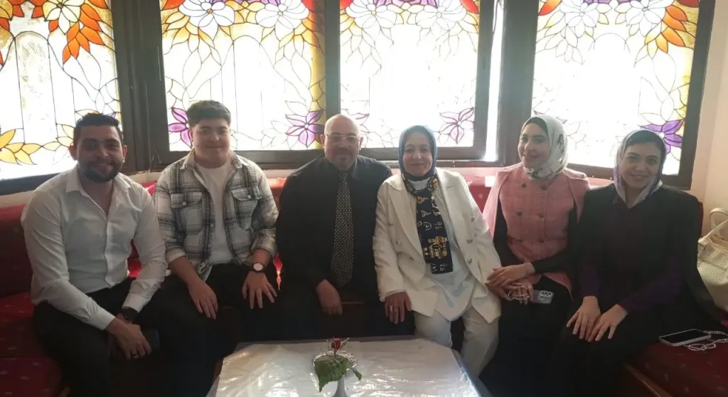 إدارة البرامج بأخبار الإذاعة تحتفل بعيد ميلاد  ”نظيمة عبد الستار”