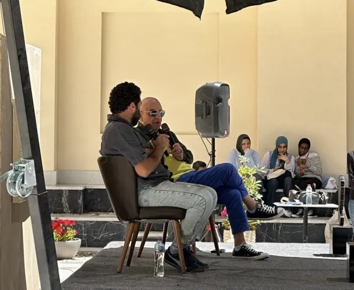 خيري بشارة.. يكشف كواليس صداقته مع عمر الزهيري