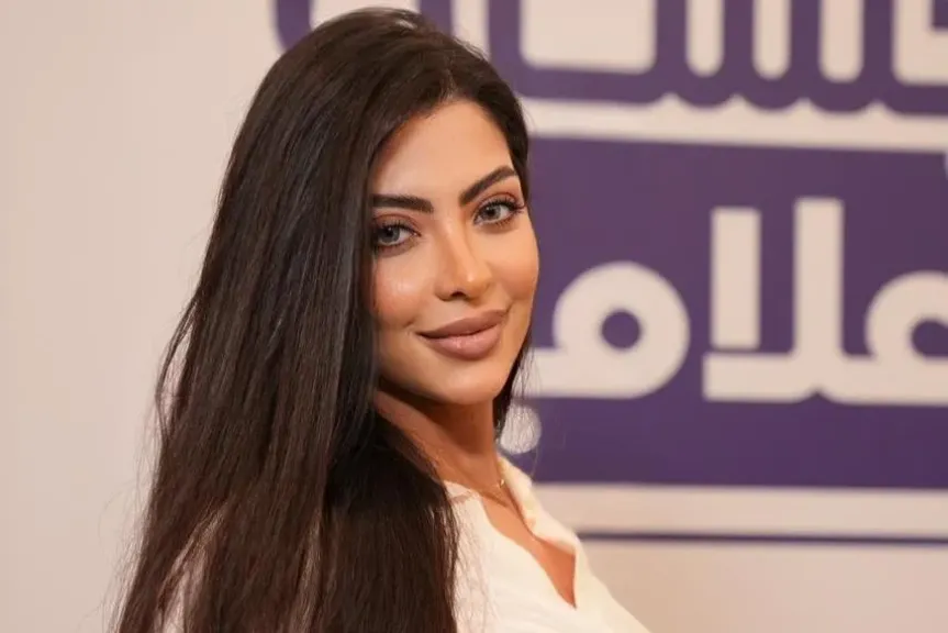 دعاء صلاح..تشارك جمهورها بحضورها جلسات إعلامية