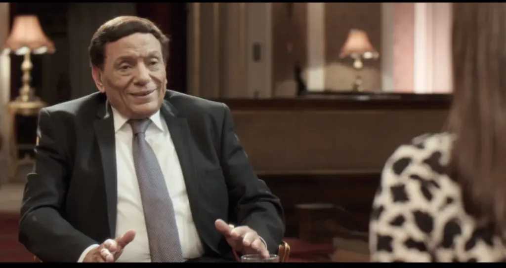 حلقات خاصة عن مشوار الزعيم وحياته العائليه والفنية في برنامج ”YES, I AM FAMOUS”