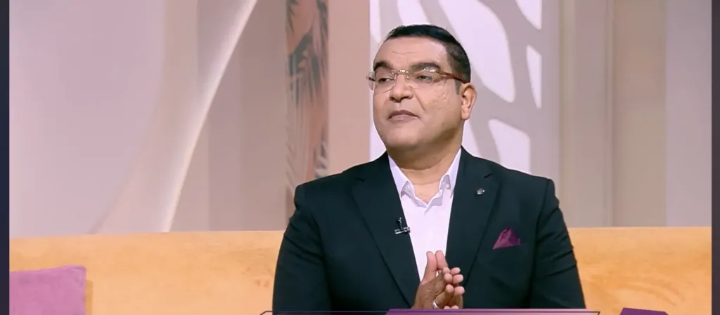 محمد شوقي..عادل إمام أخلص للفن 60 عامًا.. وحارب الإرهاب بالمسرح في أسيوط