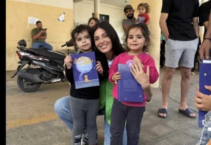 رزان جمال ..تلامس قلوب أطفال النازحين بزيارة إنسانية مؤثرة