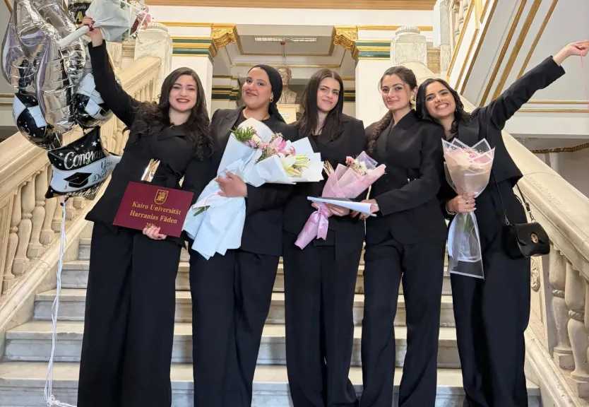 ” خيوط شمس الحرانية” مشروع تخرج يوثق رحلة الإبداع فى مركز رمسيس ويصا واصف