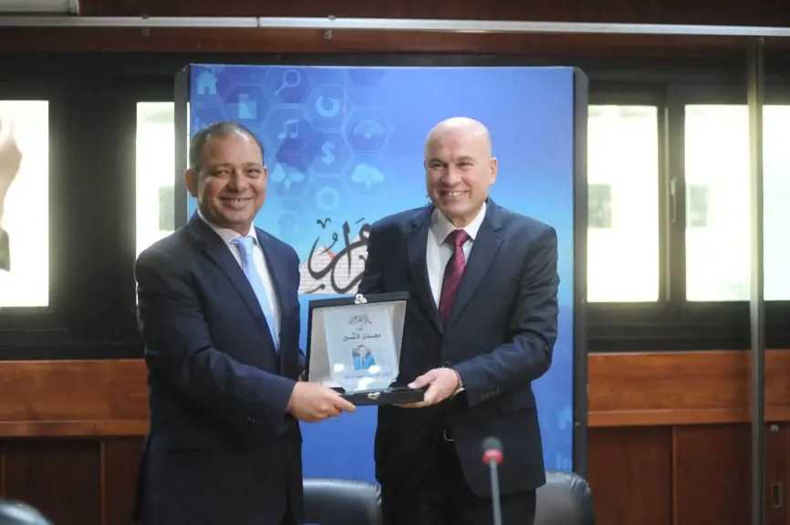 بوابة الأهرام تكرم المخرج مجدى لاشين ..الأمين العام للهيئة الوطنية للإعلام تقديرا لجهوده فى استعادة دور ماسبيرو