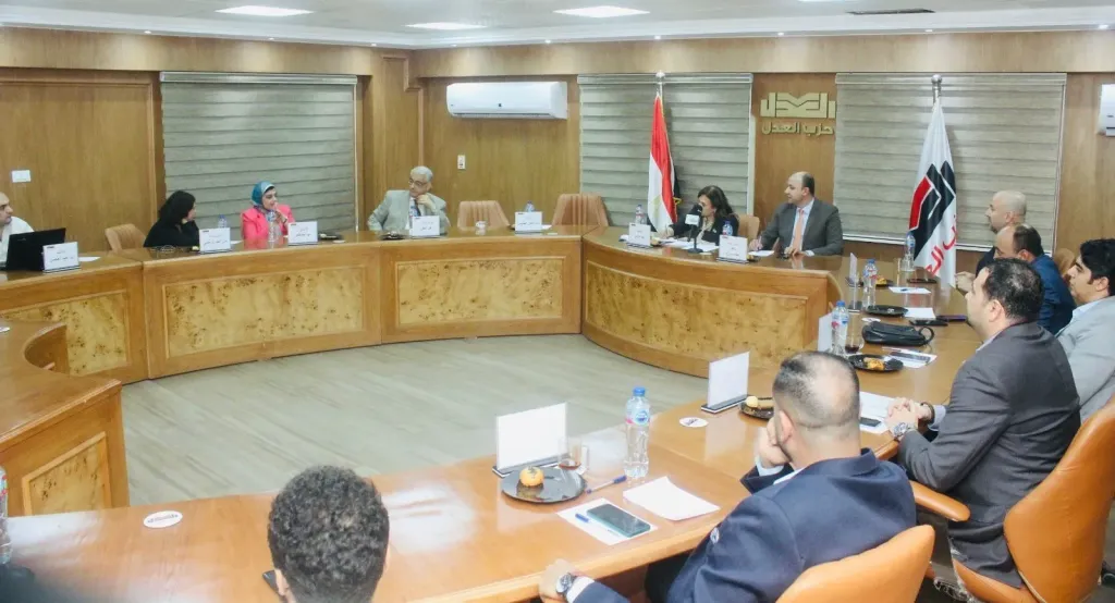 ” بين الحرية والشائعة ..من يقود الآخر؟” حزب العدل يعقد ندوة حول الشائعات ودور الإعلام بحضور نواب ومتخصصين