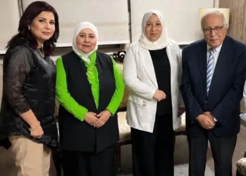 المخرج الكبير محمد فاضل..يشيد ببرنامج ” خطوات وطريق” على شاشة النيل للأخبار