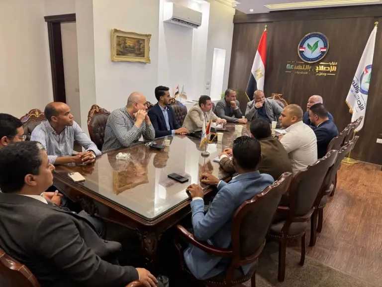حزب الإصلاح والنهضة يطلق خطة لتأهيل راغبى الترشح للمجالس الشعبية المحلية ويستعرض خطط أماناته بالمحافظات