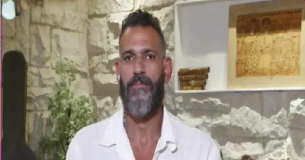 إيهاب عبد الواحد ..يكشف كواليس تعاونه مع تامر حسني في ”مولعينها”