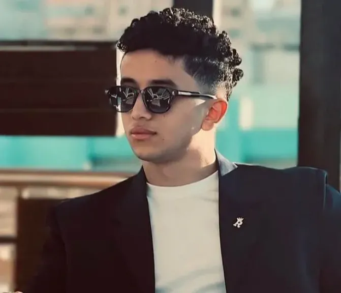 بعد مشاركته فى عدد من الأعمال..إبراهيم مجدى ” كساحة” يتحدث عن طموحاته الفنية