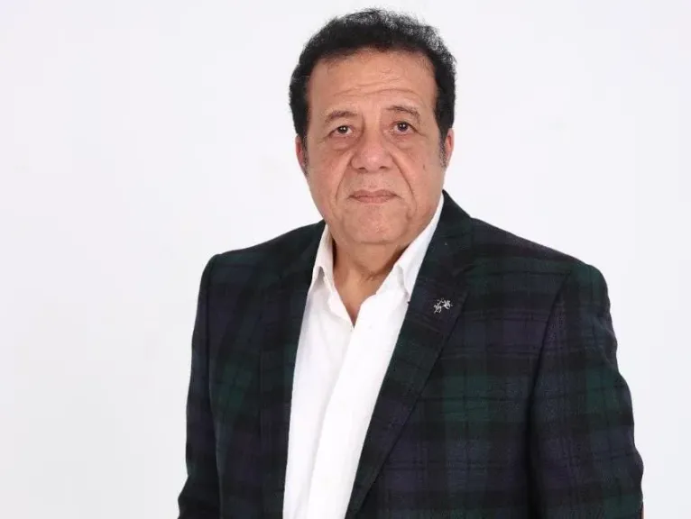 عاطف عبداللطيف: تريليون جنيه استثمارات سياحية بالبحر الأحمر وسيناء.. ومصر تستهدف 30  مليون سائح