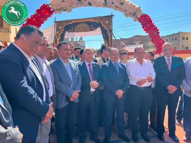 محافظ الشرقية يفتتح مدرستى ” طوخ القراموص ” الإعدادي والثانوي و” الحمادين أم عثمان ” للتعليم الأساسي بأبو كبير