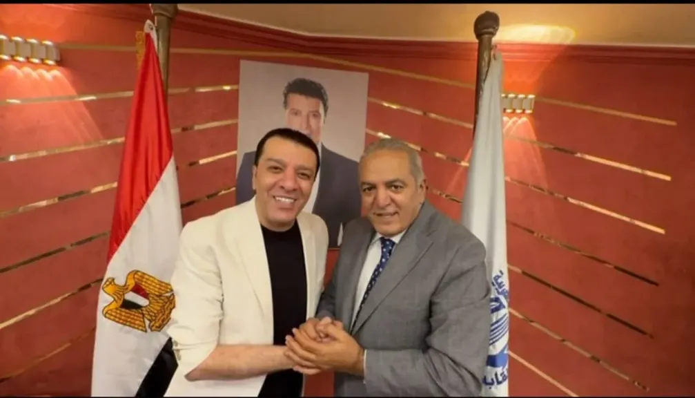 مصطفى كامل..يستقبل نقيب الفنانين الأردني ”هانى الجراح” لتوقيع بروتوكول تعاون بين البلدين