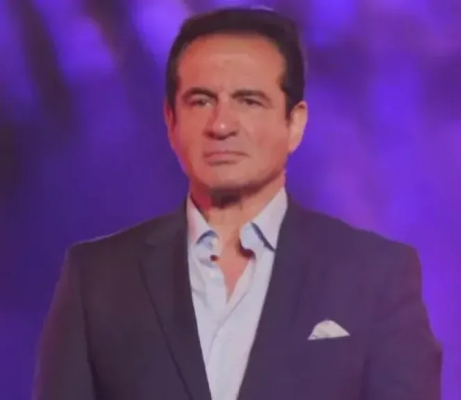 محمد ثروت..ينسحب من الدورة 34 لمهرجان الموسيقى العربية  قائلًا :لن أشارك في إهانة الفن المصري
