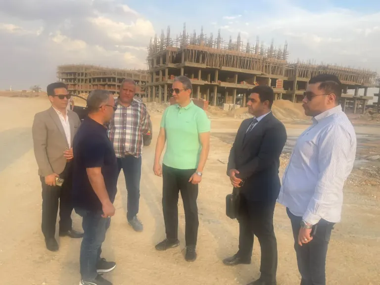 نقيب الإعلاميين يتفقد مشروع ” ظلال” بمدينة الشروق تمهيدا لبدء إجراءات الحجز للأعضاء