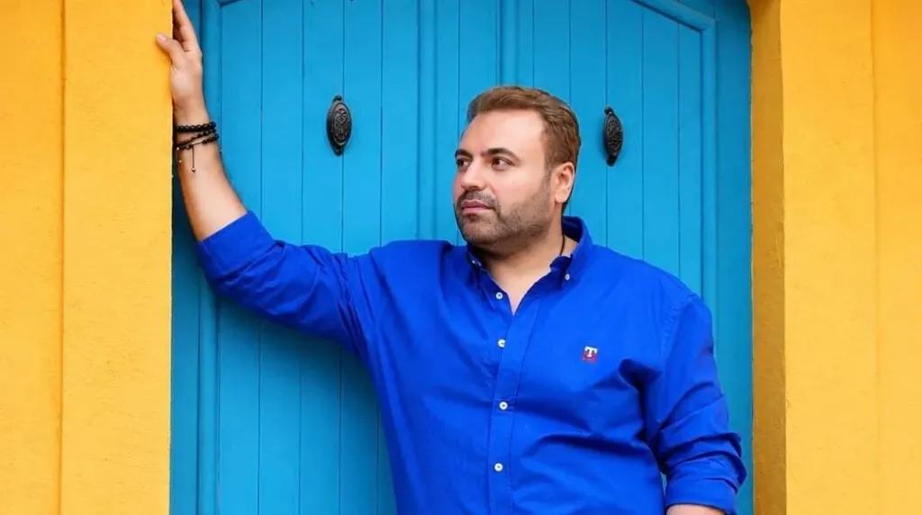 محمد أبو زيد ..يطرح أغنيته الجديدة ” قمر ع الأرض ”
