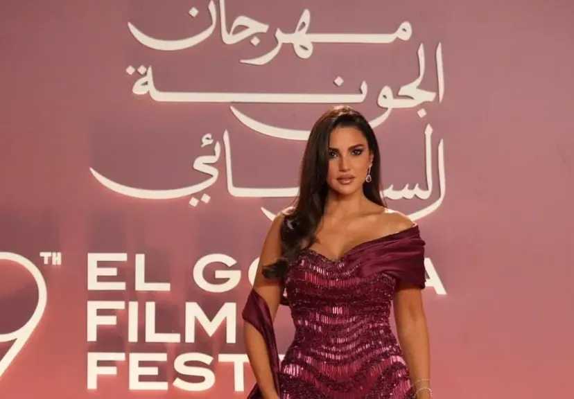 درة..تخطف الأضواء فى حفل إفتتاح مهرجان الجونة السينمائي
